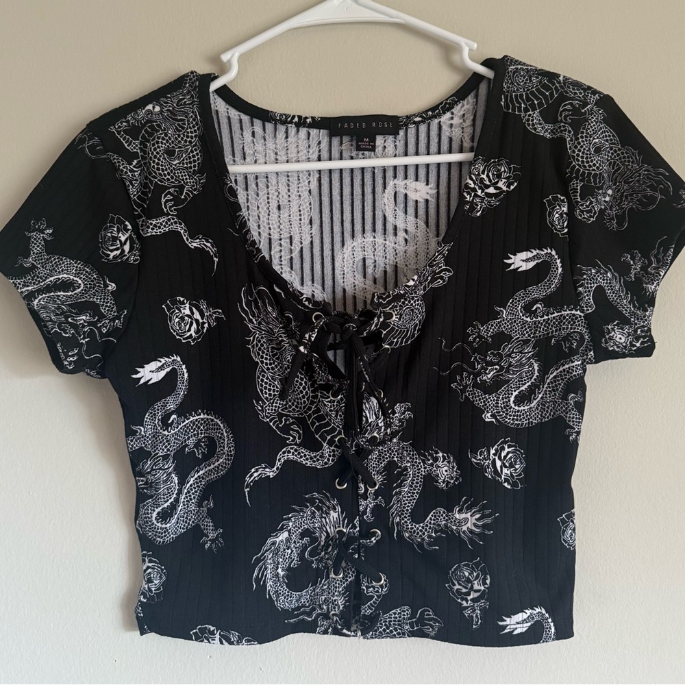 FADED ROSE || Size: MEDIUM || Womens || Dragon Lace-Up Crop Top